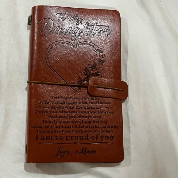 Notebook - Picture 2 of 8